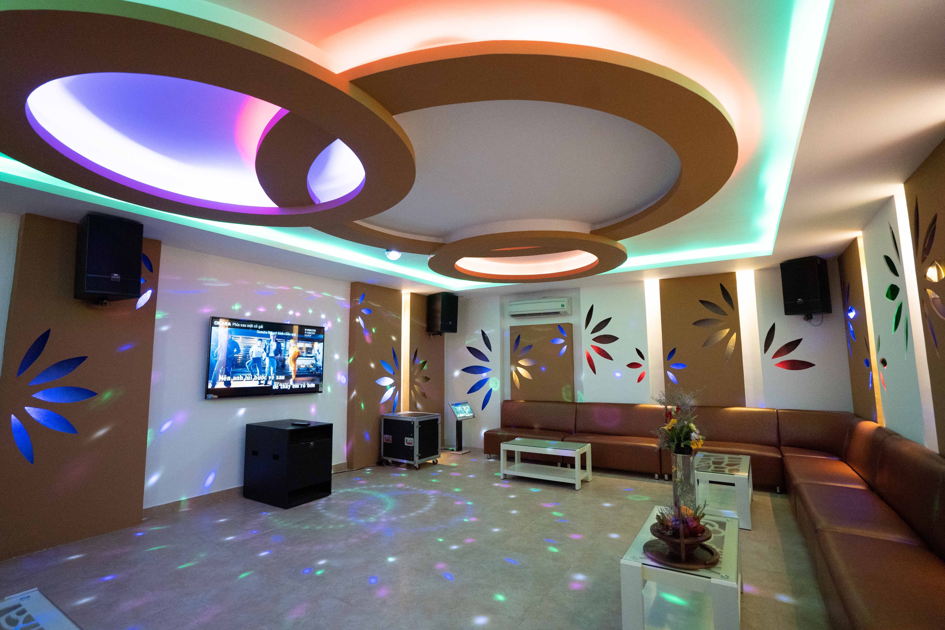 Phòng Karaoke Riêng