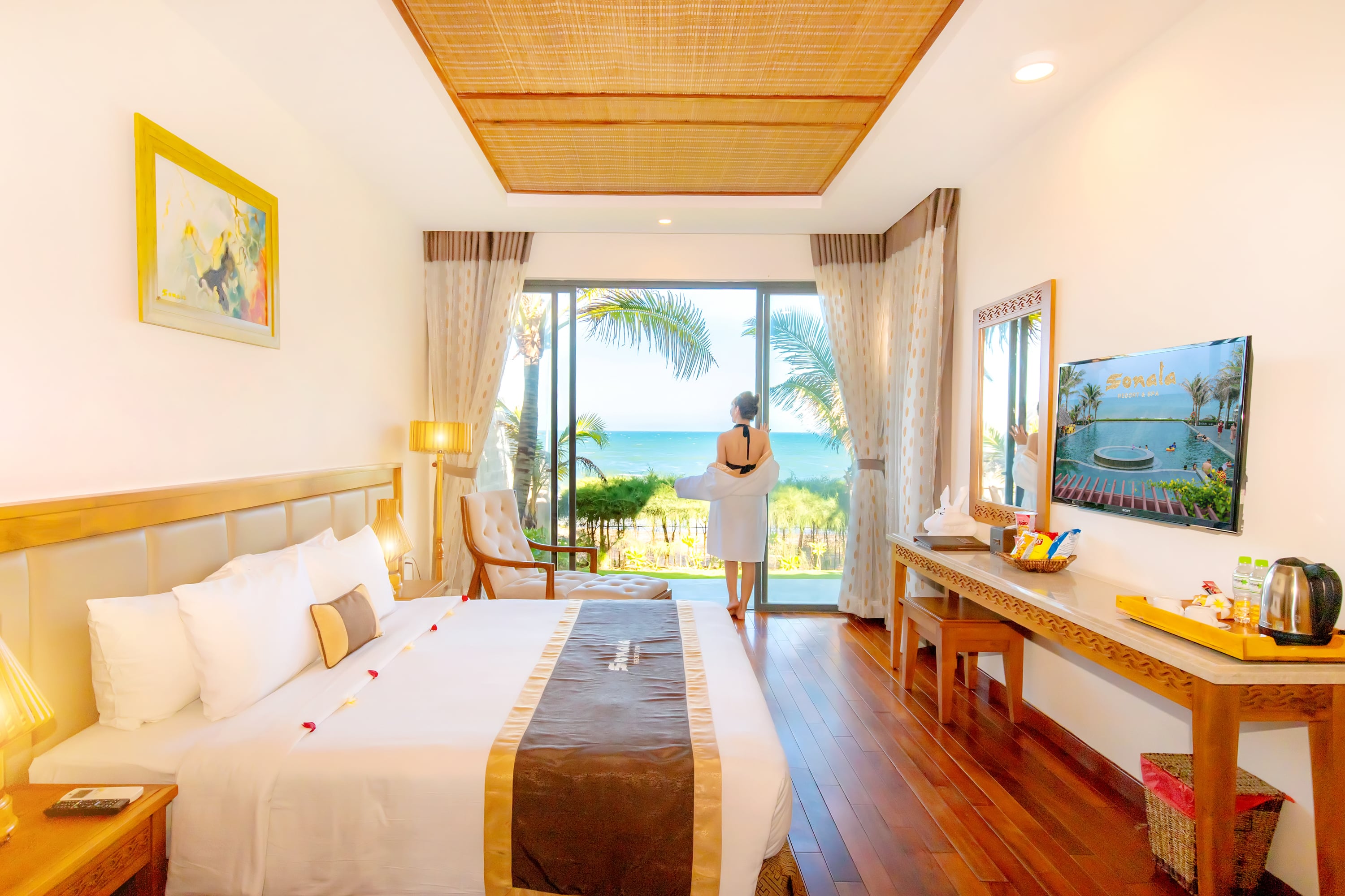 4-Bedroom Beach Front Bungalow - bedroom image 3