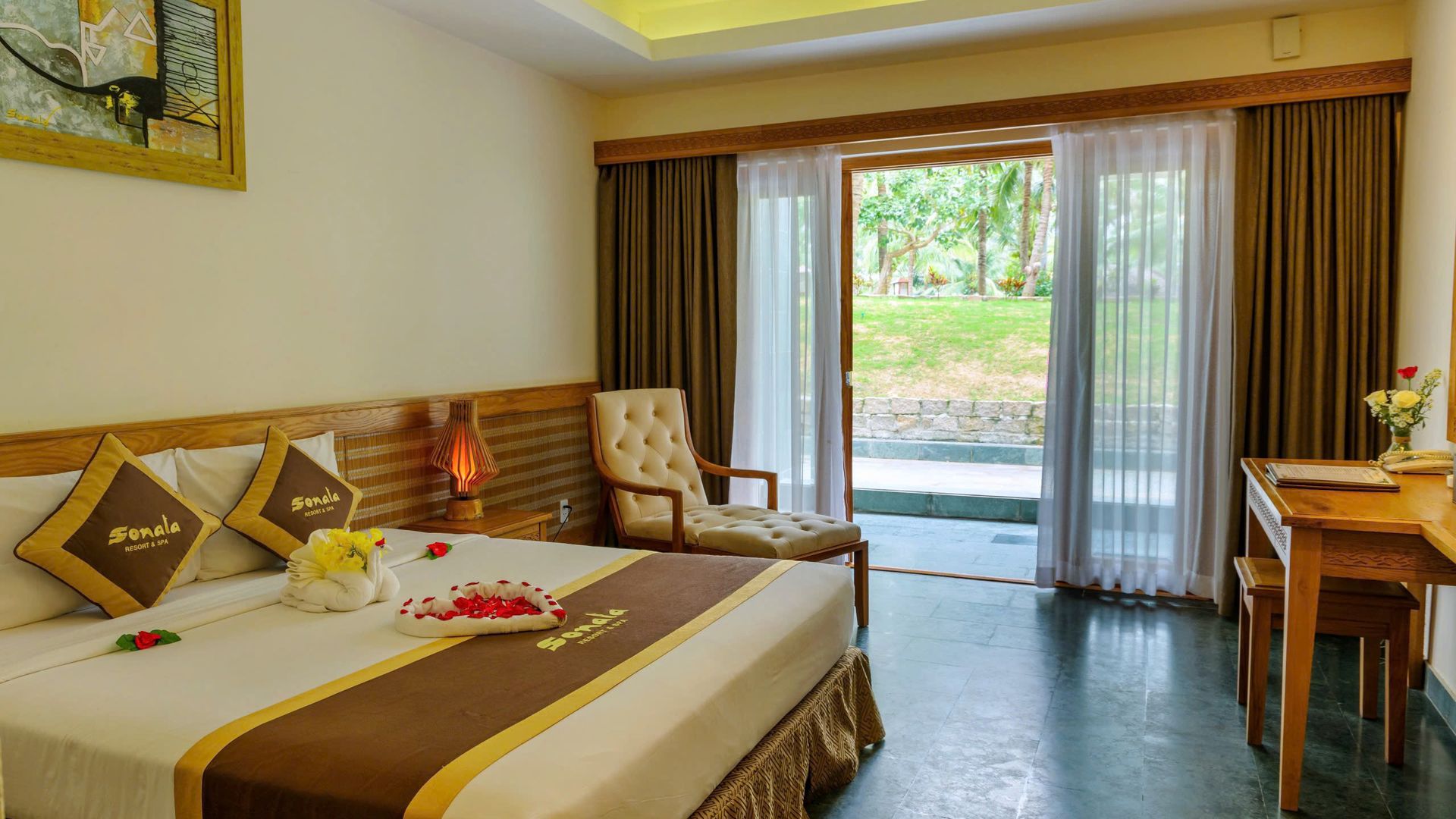 Superior Garden View