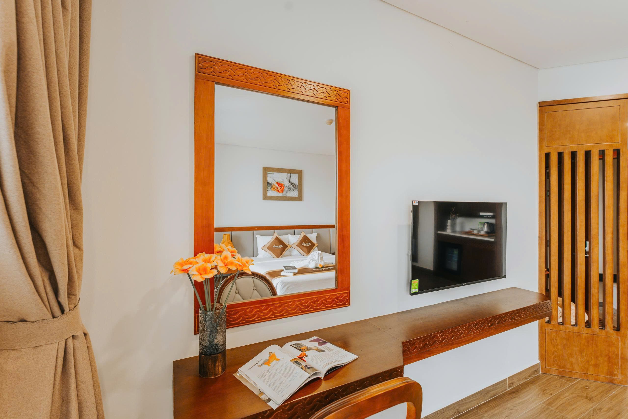 Deluxe Lotus View - other image 3